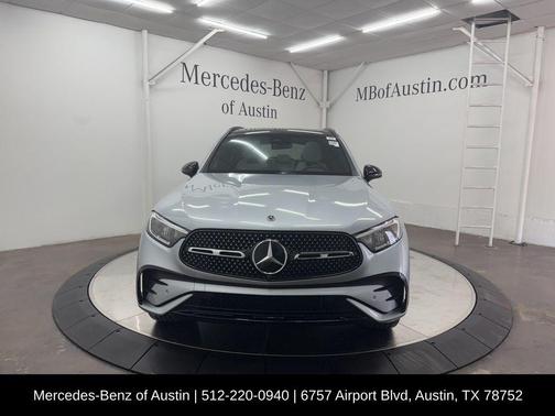 2025 Mercedes-Benz GLC 300 Base