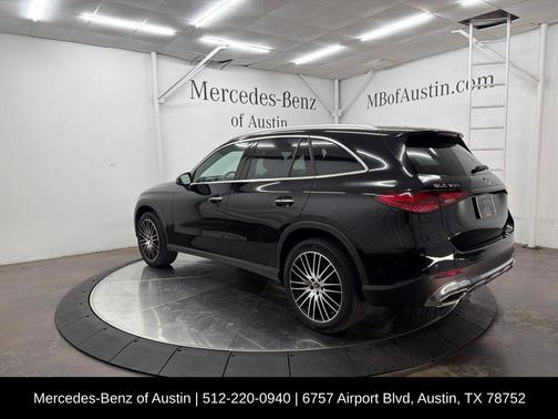 Black 2026 Mercedes-Benz GLC 300 Base