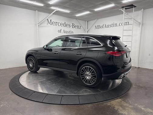 2026 Mercedes-Benz GLC 300 Base