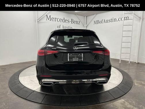2025 Mercedes-Benz GLC 300 Base