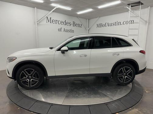 2026 Mercedes-Benz GLC 300 Base