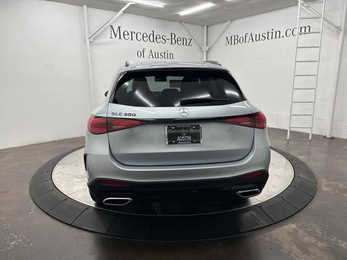 2026 Mercedes-Benz GLC 300 Base