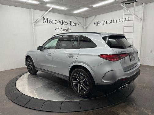 2026 Mercedes-Benz GLC 300 Base