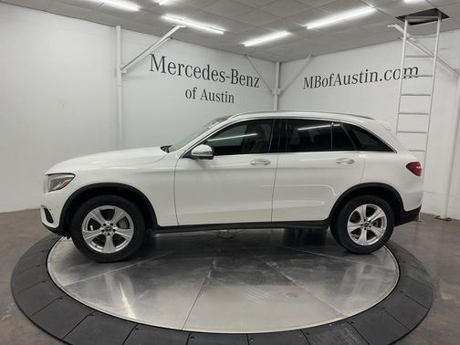2018 Mercedes-Benz GLC 300 Base