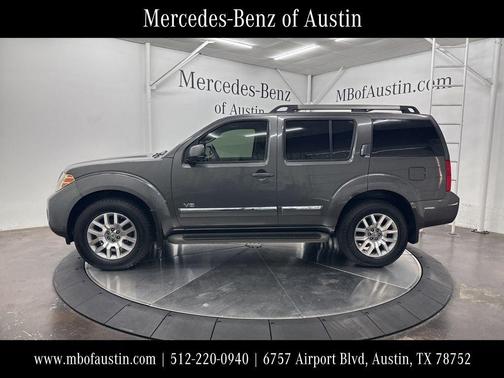 2008 Nissan Pathfinder LE