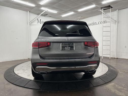 Gray 2023 Mercedes-Benz GLB 250 Base