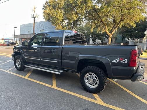 2003 Chevrolet Silverado 2500 LT H/D Crew Cab