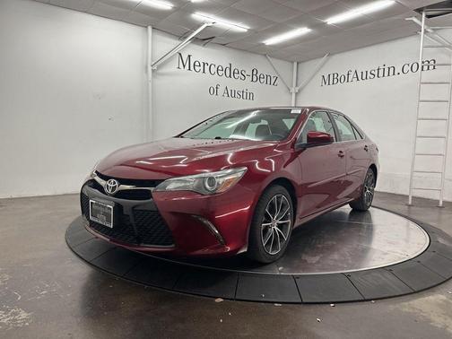 Pearl 2016 Toyota Camry XSE