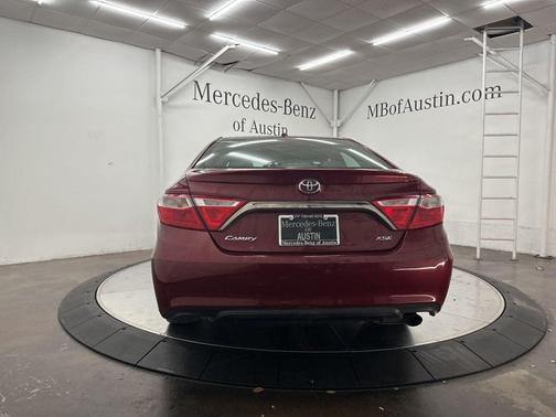 Pearl 2016 Toyota Camry XSE