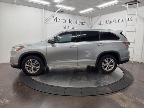 2015 Toyota Highlander LE