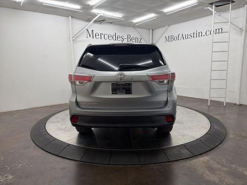 2015 Toyota Highlander LE