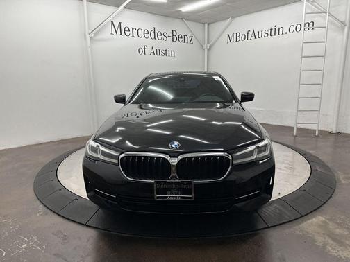 2022 BMW 530 i