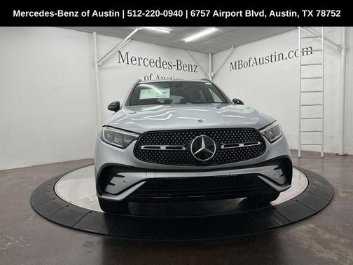2025 Mercedes-Benz GLC 300 Base