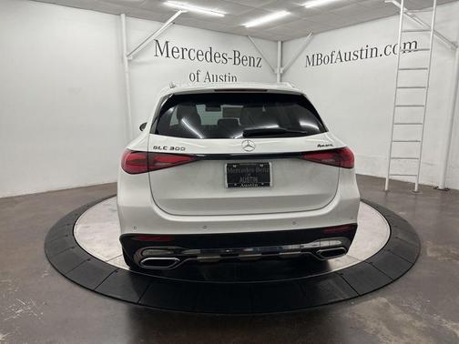 2026 Mercedes-Benz GLC 300 Base 4MATIC