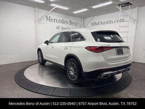 2025 Mercedes-Benz GLC 300 Base