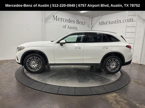 2025 Mercedes-Benz GLC 300 Base