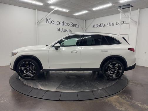2026 Mercedes-Benz GLC 300 Base