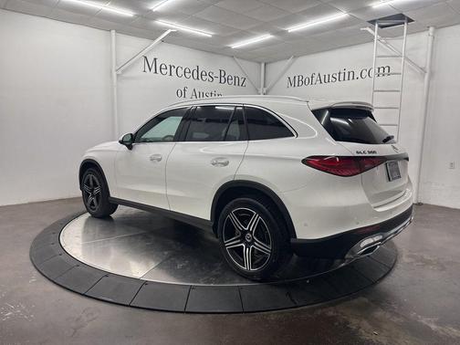 2026 Mercedes-Benz GLC 300 Base