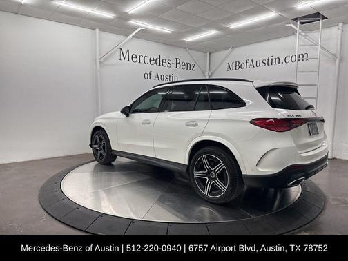 2025 Mercedes-Benz GLC 300 Base