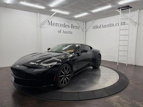 2017 Aston Martin DB11 Base