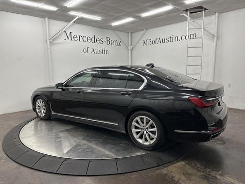 2022 BMW 750 i xDrive