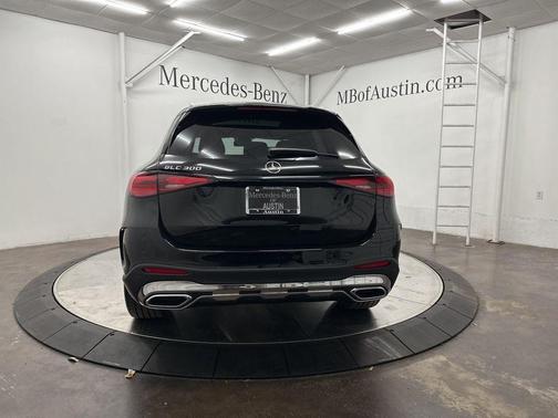 2025 Mercedes-Benz GLC 300 Base