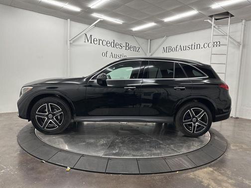 2025 Mercedes-Benz GLC 300 Base