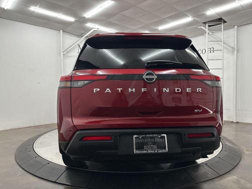 Scarlet Ember 2024 Nissan Pathfinder SV