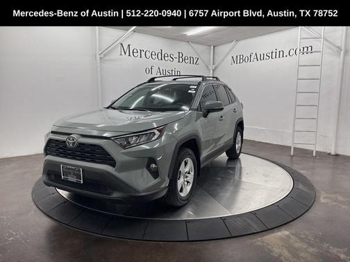 2020 Toyota RAV4 XLE