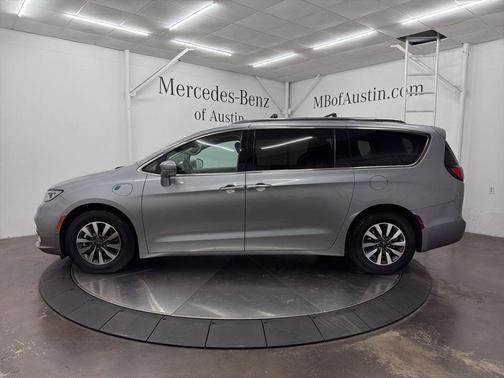 2021 Chrysler Pacifica Hybrid Touring L