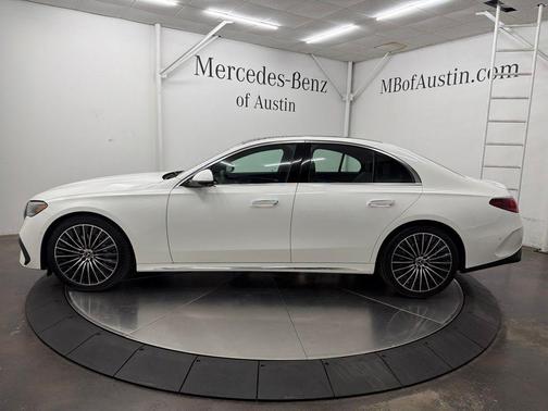 Polar White 2027 Mercedes-Benz E-Class 350