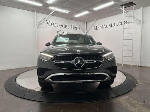 2025 Mercedes-Benz GLC 300 Base