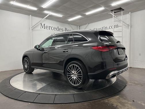 2025 Mercedes-Benz GLC 300 Base