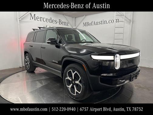 2024 Rivian R1S Adventure