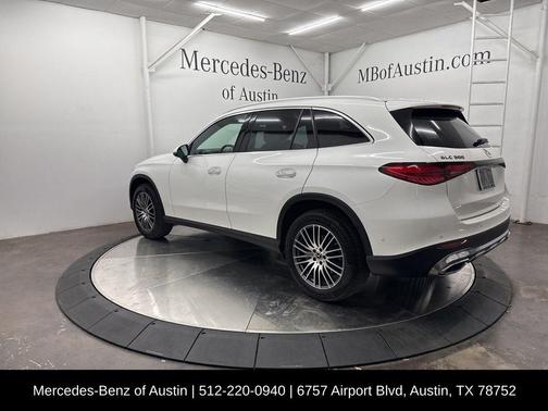 2025 Mercedes-Benz GLC 300 Base