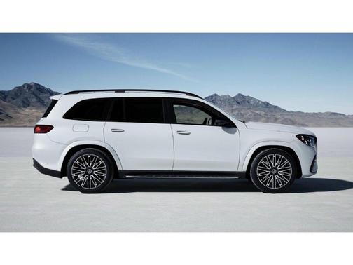 MANUFAKTUR Moonlight White Metallic 2027 Mercedes-Benz GLS 450