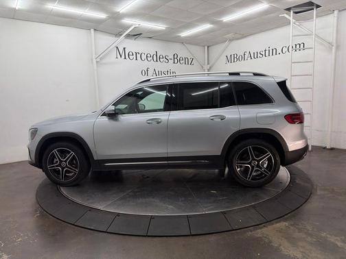 Cirrus Silver Metallic 2026 Mercedes-Benz GLB 250 Base