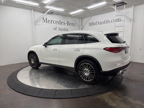 2026 Mercedes-Benz GLC 300 Base