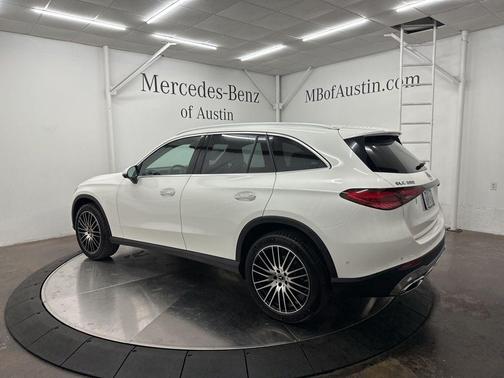 2026 Mercedes-Benz GLC 300 Base