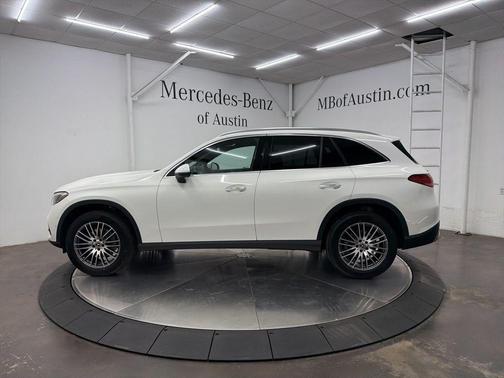 2026 Mercedes-Benz GLC 300 Base