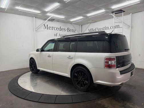 White Platinum Clearcoat Metallic 2016 Ford Flex SEL