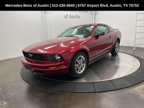 2005 Ford Mustang Premium