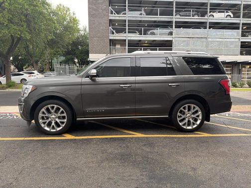 Magnetic Metallic 2019 Ford Expedition Platinum