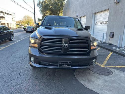 2016 RAM 1500 Sport