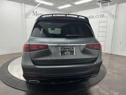 2026 Mercedes-Benz GLS 450