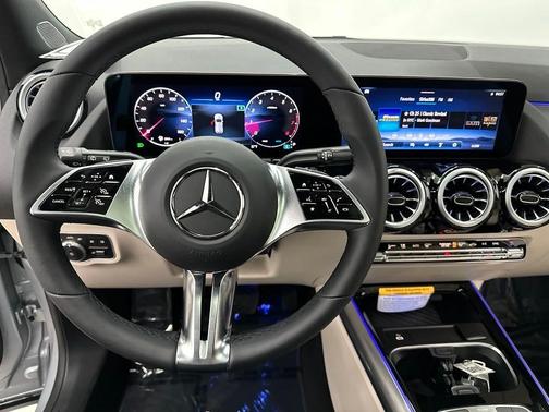 2025 Mercedes-Benz GLA 250 Base