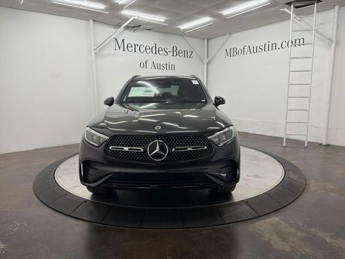 Graphite Gray Metallic 2026 Mercedes-Benz GLC 300 Base 4MATIC