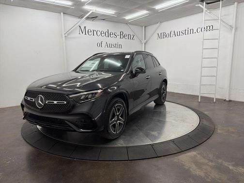 Graphite Gray Metallic 2026 Mercedes-Benz GLC 300 Base 4MATIC
