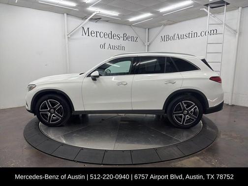 Polar White 2026 Mercedes-Benz GLC 300 Base