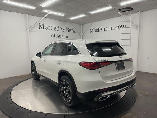 2026 Mercedes-Benz GLC 300 Base